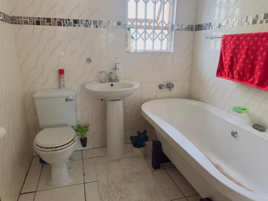 3 Bedroom Property for Sale in West Bank Eastern Cape